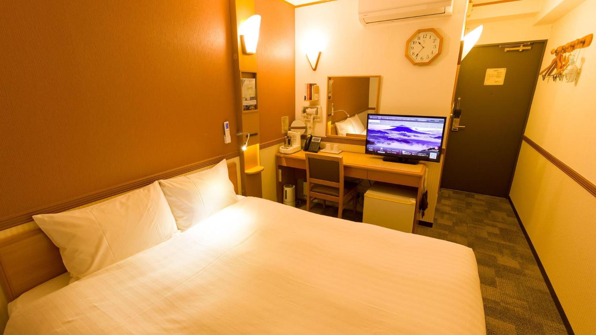Toyoko Inn Takasaki Eki Nishi Guchi No 1 Habitación foto
